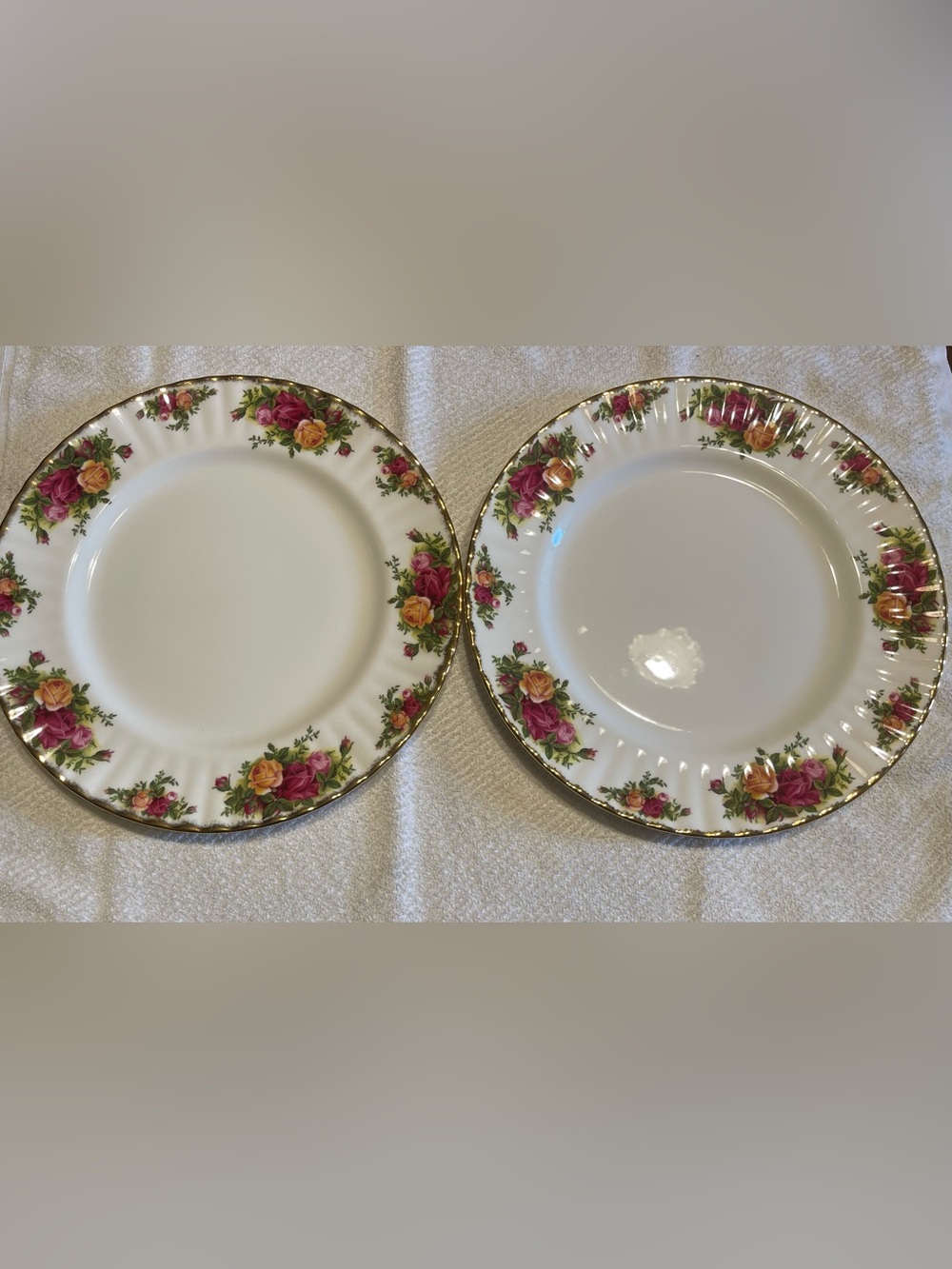 Royal Albert Old Country Roses Dinner Plates with Pink & Yellow Roses & Gold